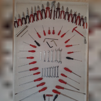 فروش یکجای انواع اچار پیچ گشتی انبر