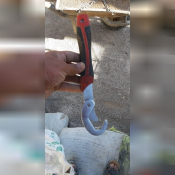 سلام کسی این آچار داره