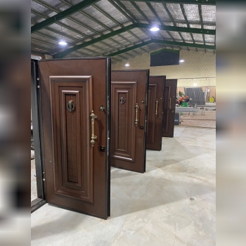 گروه صنعتی کرال کاپی و استارپلاست