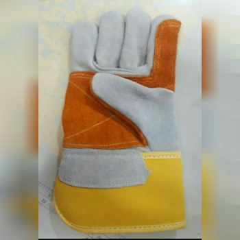 تولید کننده انواع دستکشهای چرمی و ن