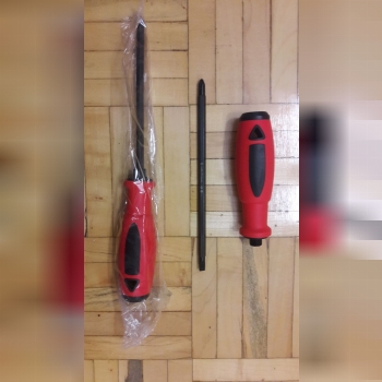 پیچ گوشتی دو طرفه ساده مشکیدسته فا