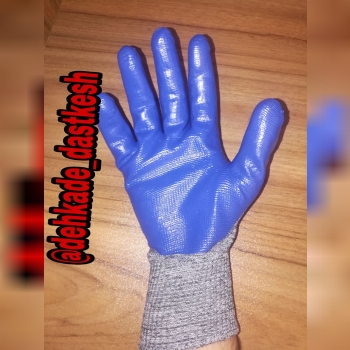 دستکش نیتریل درحال پخشقیمت مناسب