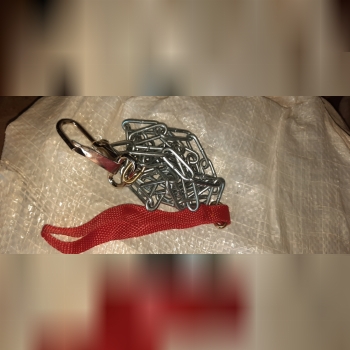 زنجیرقلاده بند قرمز.فانتزی