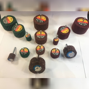 انواع سنباده هزارلاواسکاچ های انگشت