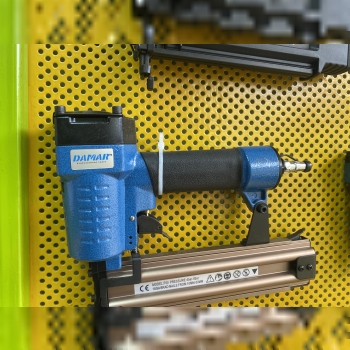 میخکوب بادی