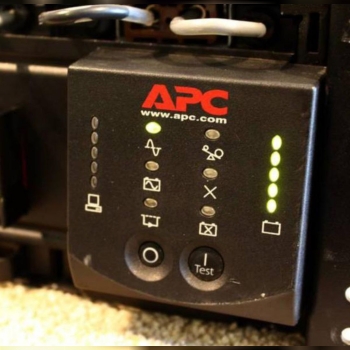 UPS APC SURT3000XLI یو پی اس امریک
