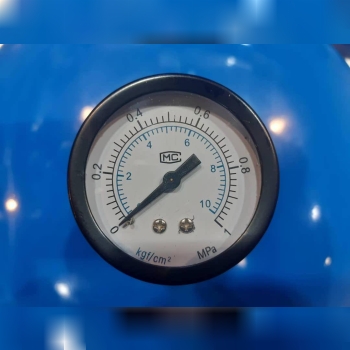 درجه ۱۰ بار صفحه۵ سانت از پشت