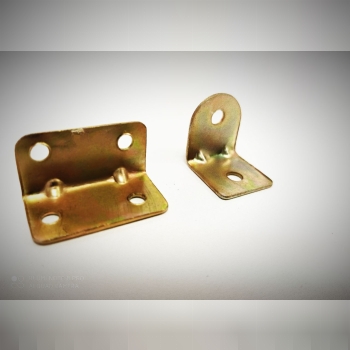 گونیای کابینتدوپیچ و چهارپیچ در 