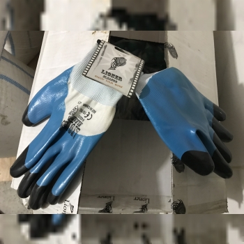 دستکش های لیونر