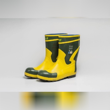  چکمه عایق برق برندهارویک️️كيفيت