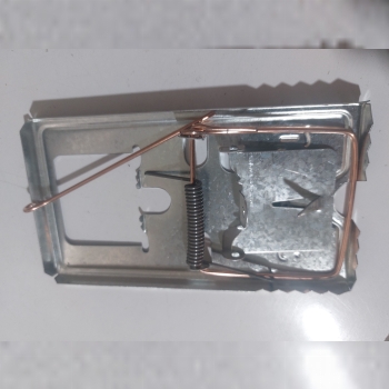 تله موش فلزی و پلاستیکی