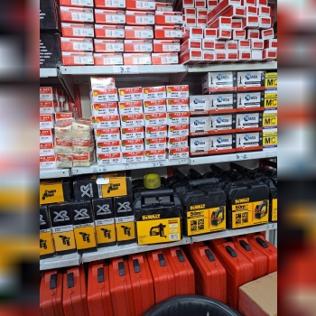 ابزار هیلتی امیر خیابان امام خمین