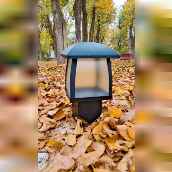 چراغ چمنی 40 سانت فلزی مدرنشیشه 4 