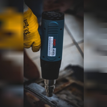 سشوار صنعتی HG-9618قدرت : ۲۰۰۰ وا