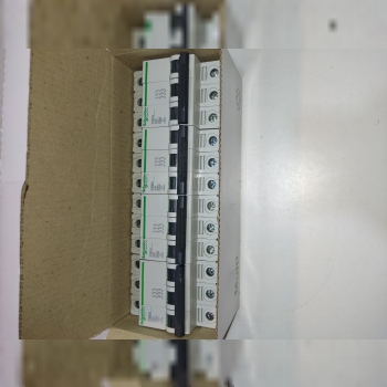 فیوز سه فاز اشنایدر C32