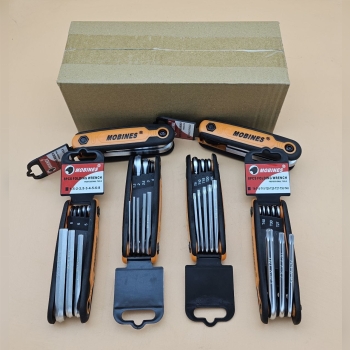 آلن چاقویی ستاره ای و ۶ پر