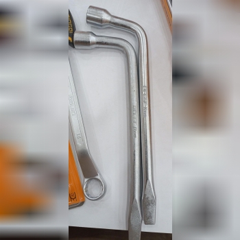  آچار چرخ دینگی در سایزهای 17 و 19