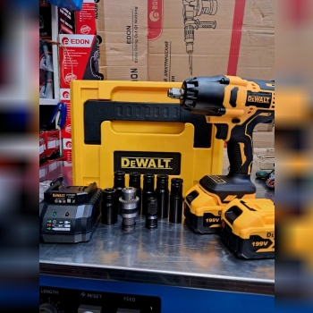 بکس شارژی ۹۸۰ نیوتن دیوالت