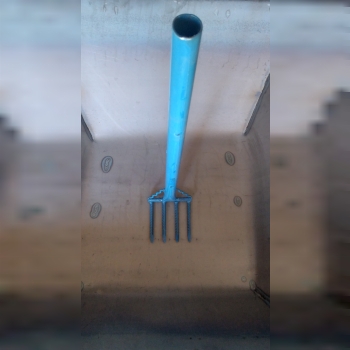 چنگک(چهارشاخه)‌‌‌‌دسته آهنی بلند