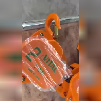 بازرگاني ويتال ابزار وارد كننده و مركز پخش. زنجير. جرثقيل. سيم بكسل وتسمه هاى حمل بار....