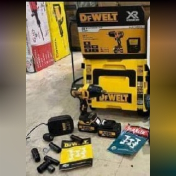 بکس دیوالت ۷۰۰ نیوتن بالوازم