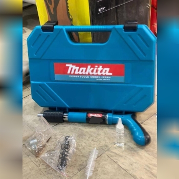 میخ کوب ماکیتا بدنه فلز واشرفلز هم وزن تمام فلزا