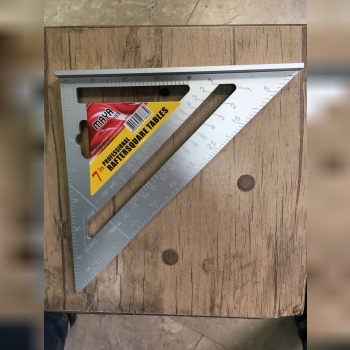 گونیا سه گوش لبه دار 