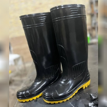 چکمه لاستیکی ساق بلند مشکی