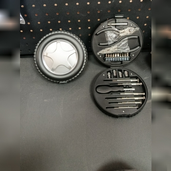 فروش ویژه ست جعبه ابزار کیفیت و قی‌مت عالی ، طرح تایر تعداد در کارتن ۲۴ عدد دارای تخفیف همکار عالی ق