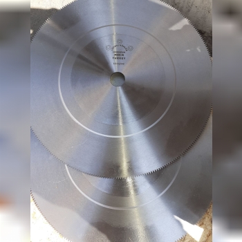 تیغ آتشی سه گل ترکیه . آلمانی