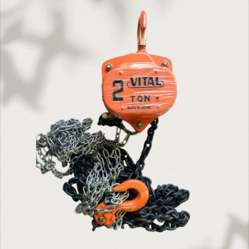 جرثقیل دستی یک سازه کاملا مکانیکی می باشد که با بک