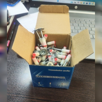 میخ و چاشنی سر همی 