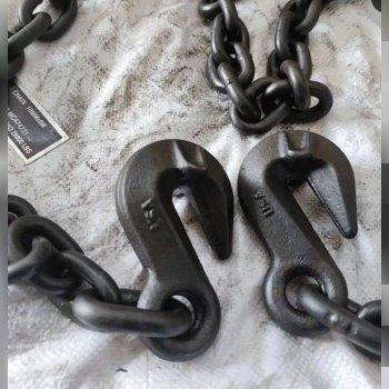 تهیه و توزیع زنجیر های ۶ متری یا ۹ متری بیشتر در تریلرهای حمل بار بین شهری برای مهار کانتینرهای اجنا